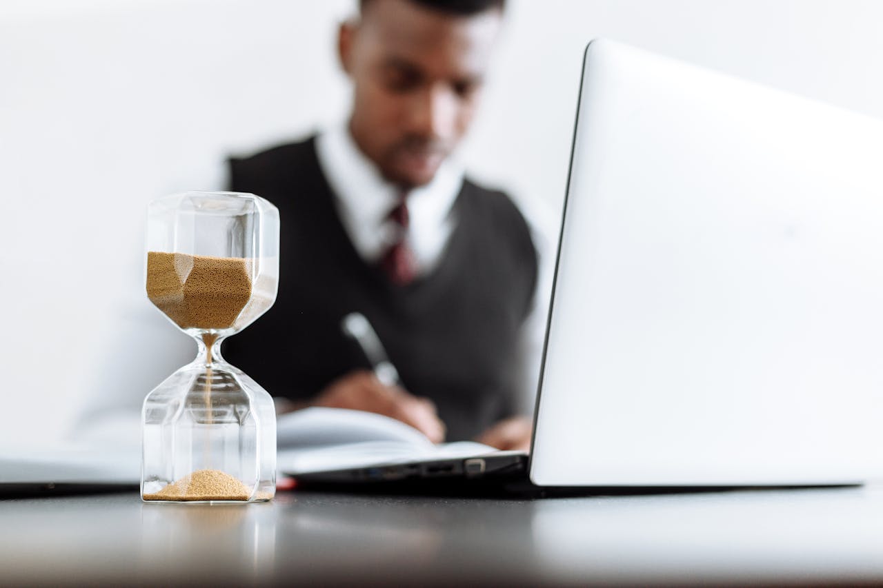 de rol van hr en vakbonden in het ondersteunen van techmedewerkers in een hybride werkwereld